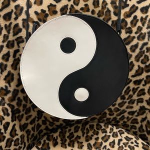 Black and white Ying yang Crossbody super cute and excellent condition
